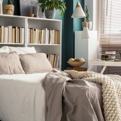 Як зробити маленьку спальню красивою? - coolhouse.com.ua